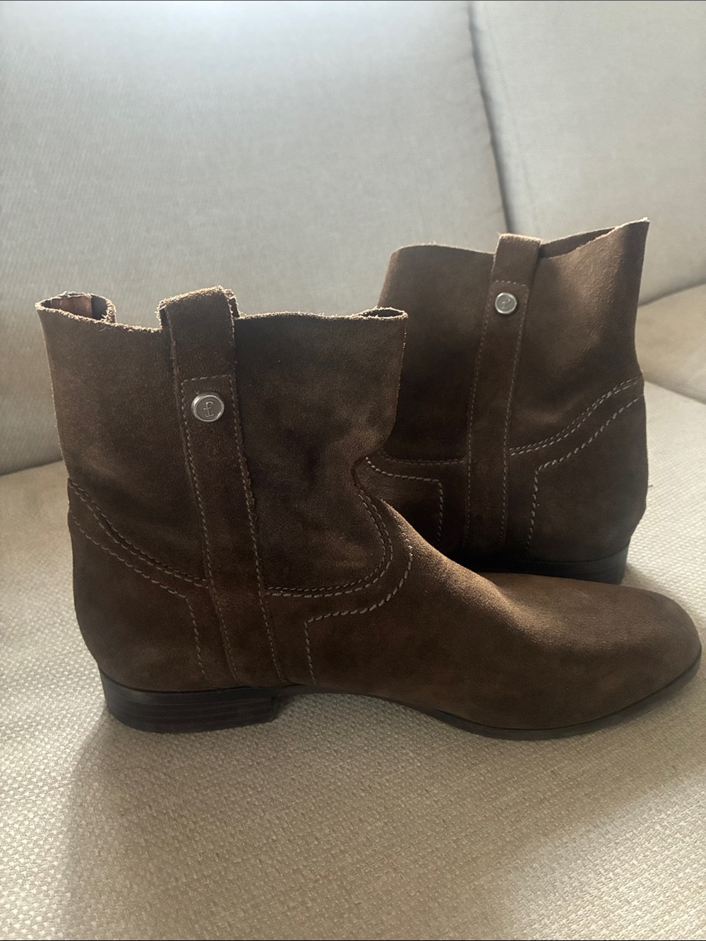 Frye and Co. Brown Suede Women's Ankle Boots - Classic Casual